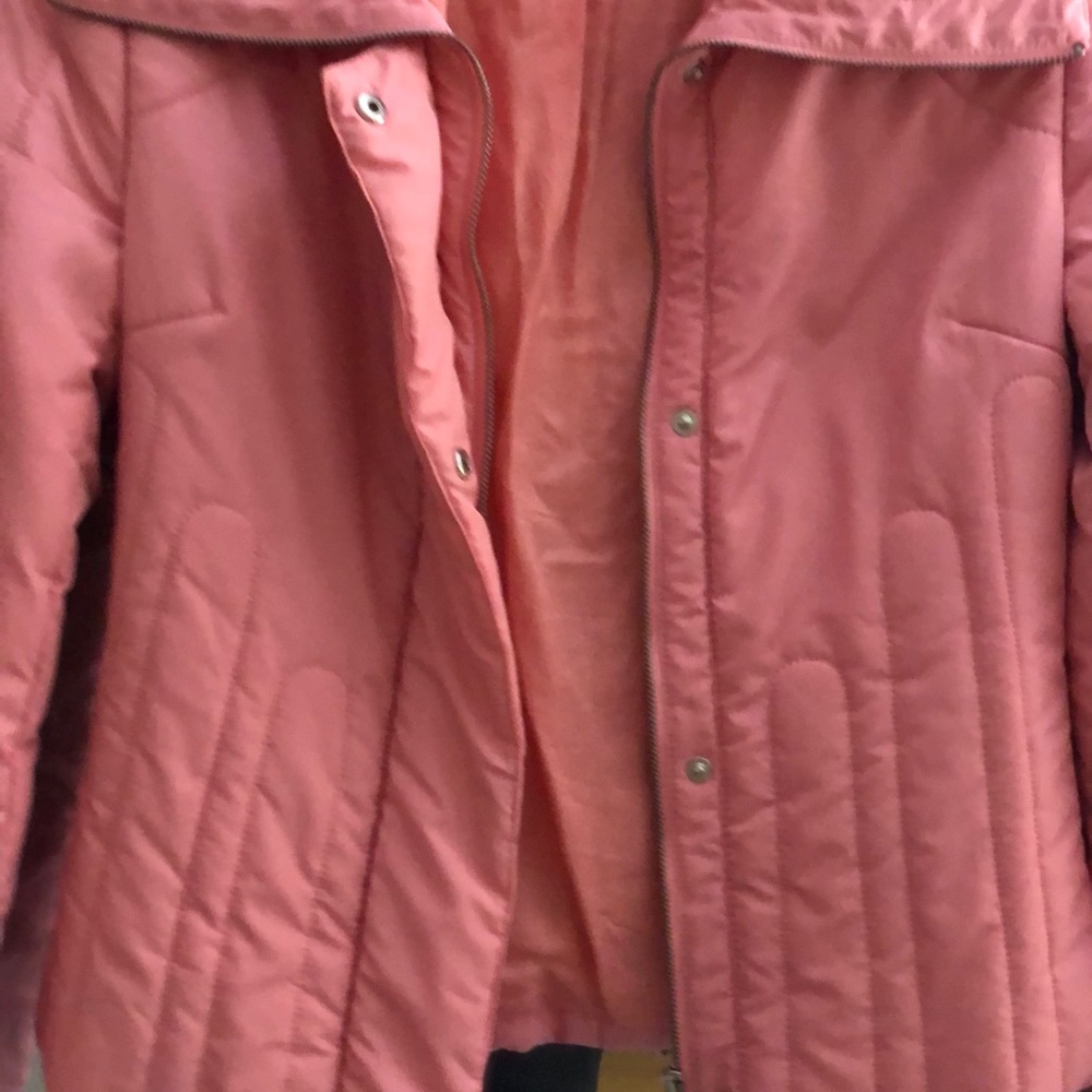 BCBG puffer coat Salmon in color - Picture 1 of 9